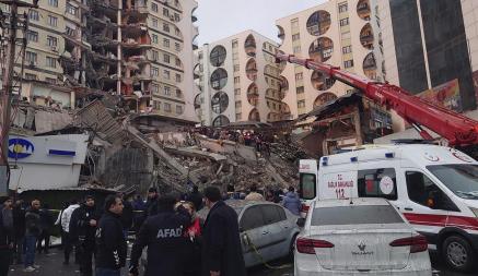Число погибших от землетрясения в Турции и Сирии может достигнуть 10 000