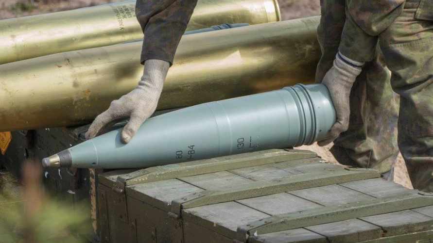 Болгария решила возобновить производство снарядов специально для ВСУ
