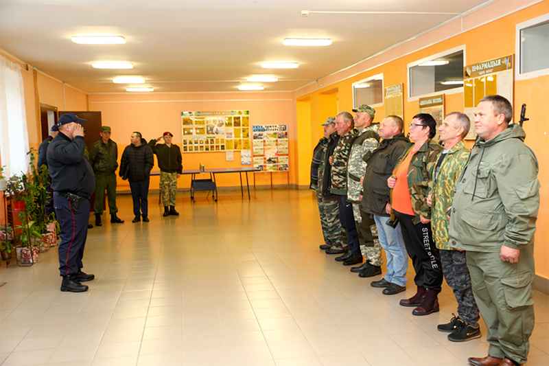 Депутат рассказал, что будут делать "здоровые мужики" в белорусском "народном ополчении"