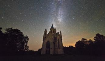 Белорусы заметили в ночном необычный яркий треугольник. Узнали, что это было