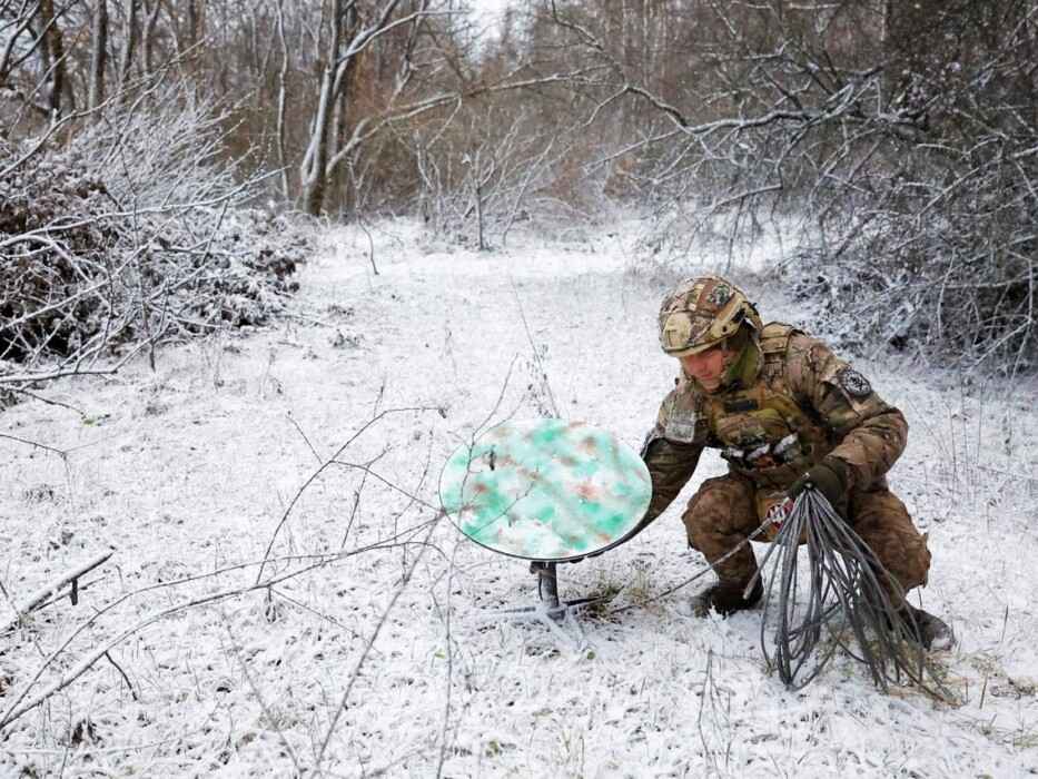 Маск вернул ВСУ полный доступ к спутниковой связи Starlink