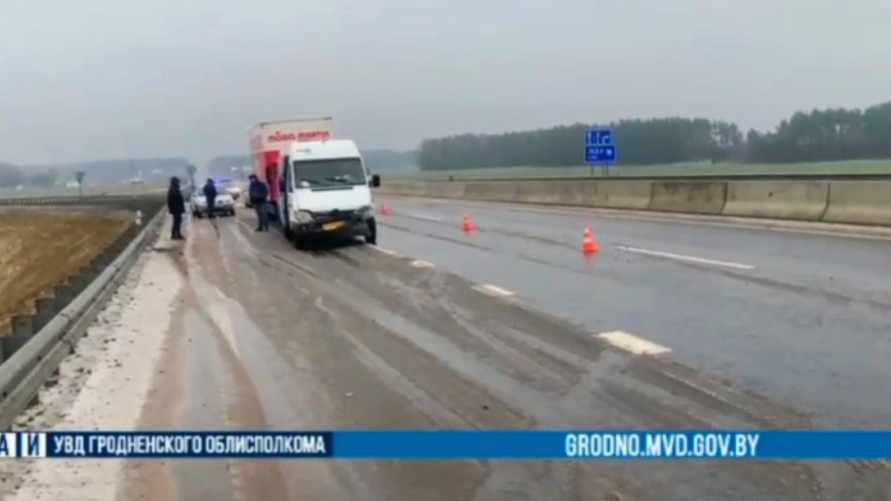 Ещё одно ДТП с маршруткой произошло в Беларуси. Теперь под Лидой