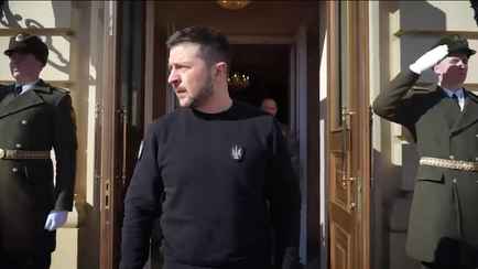 Зеленский позвал Китай на переговоры о мире с Россией