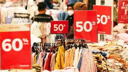 Скидки до 60%. Где и что можно выгодно купить в Минске на выходных