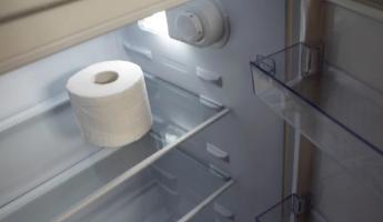Почему некоторые белорусы кладут туалетную бумагу в холодильник? Все дело в обонянии