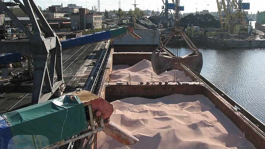 Беларусь в 2022 году поставила через Россию 3 млн тонн калия