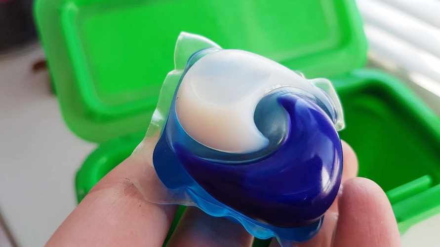 В Беларуси признали опасными капсулы для стирки Ariel
