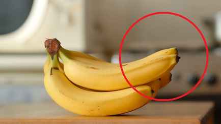 Надо ли отрезать черный кончик банана? Люди думают, что он вреден