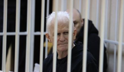 Прокурор запросил для Нобелевского лауреата Беляцкого 12 лет тюрьмы