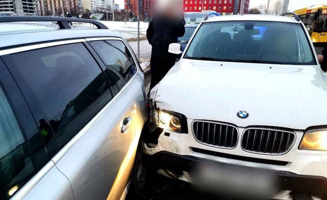 В Минске легковушка протаранила сразу пять автомобилей