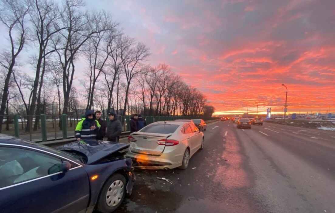 В Минске на МКАД произошло массовое ДТП