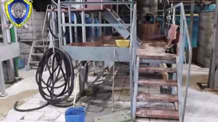 В Бобруйске работница завода вылила на себя ведро серной кислоты