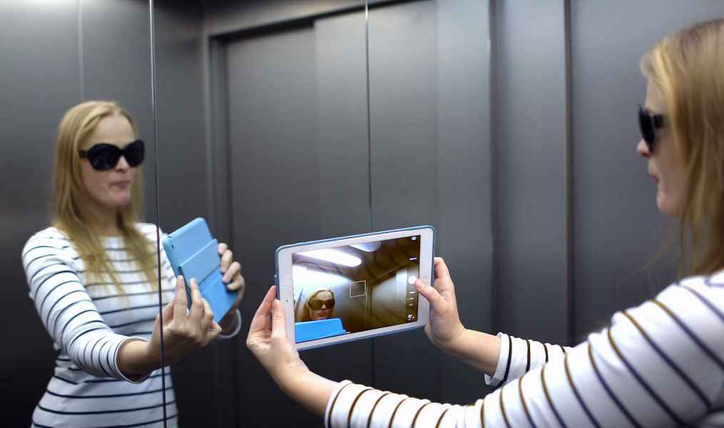 Зачем в лифтах зеркала? Не только для того, чтобы смотреться в них