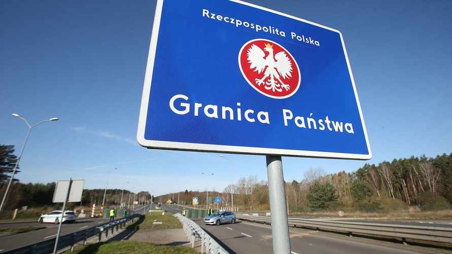 Польша закрыла последний грузовой пункт пропуска на границе с Беларусью