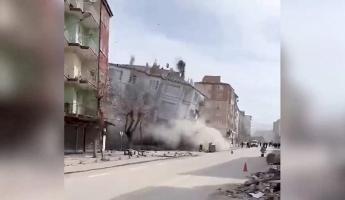 В Турции произошло новое землетрясение, обрушилось 25 зданий
