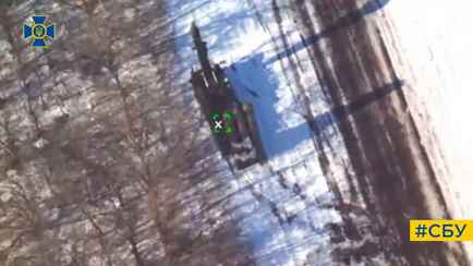 Появилось видео уничтожения российских ЗРК таинственными украинскими дронами