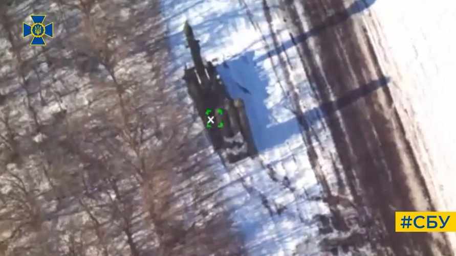 Появилось видео уничтожения российских ЗРК таинственными украинскими дронами