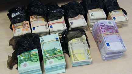 Правительство Литвы предложило жестче наказывать за ввоз налички из Беларуси