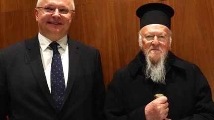 Глава православных всего мира прибыл в Литву, чтобы дать местным верующим независимость от РПЦ