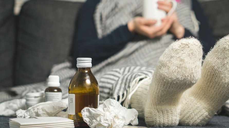 Могут ли уволить белоруса, если он больше месяца не ходил на работу по болезни? Ответ нашли в ТК