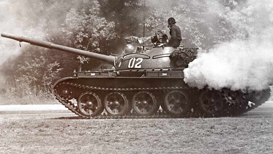 Россия отправила в Украину 800 60-летних танков - Минобороны Британии