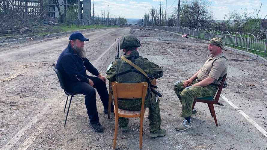 Украина присылала переговорщика с Россией прямо в Мариуполь — CNN