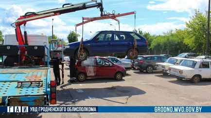 В Минске пообещали чаще забирать автомобили на штрафстоянки. Сколько заплатят водители?