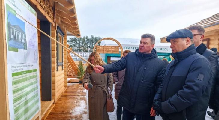 Головченко пообещал белорусам кредиты на деревянные домики. Но те пока без фундамента и крыши