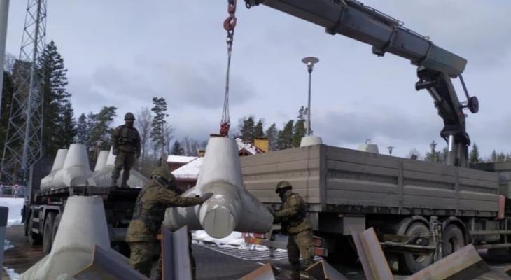 В Литве начали строить центры укреплений на границе с Беларусью
