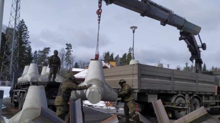 Такие укрепления построила Польша на границе с Беларусью