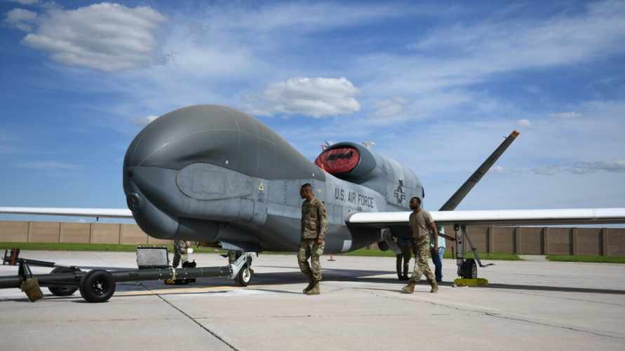 США запустили над Черным морем самый большой беспилотник в мире