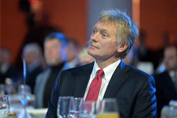 "Будет ещё тяжелее" - Песков предупредил российских чиновников - The Guardian