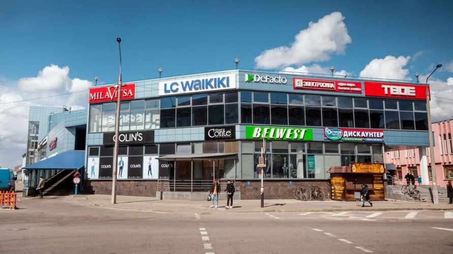 В Гомеле возле ТЦ задержали 200 человек