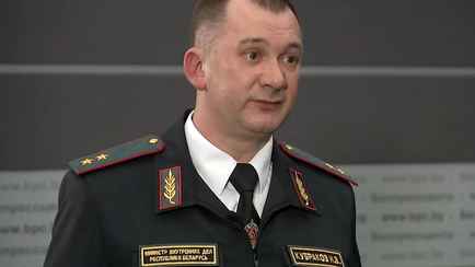 Кубраков рассказал, кто из белорусов «готов вернуться» из Польши —  «Повыбирали клубнику»