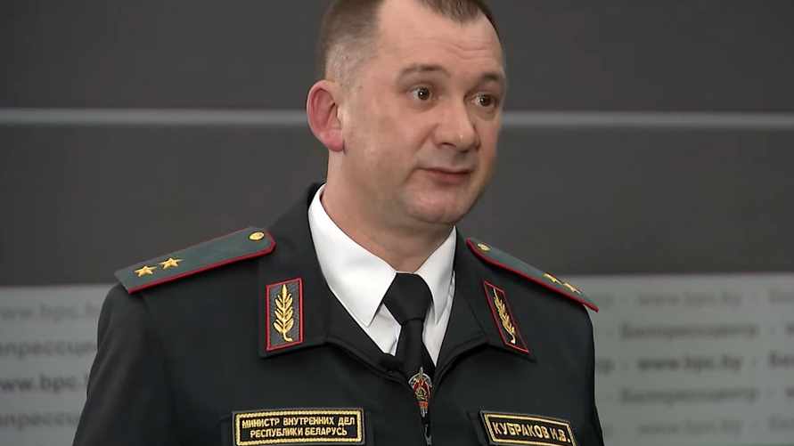 Кубраков рассказал, кто из белорусов «готов вернуться» из Польши — «Повыбирали клубнику»