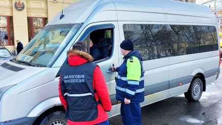 Налоговики пришли к одному из крупнейших операторов маршруток в Беларуси