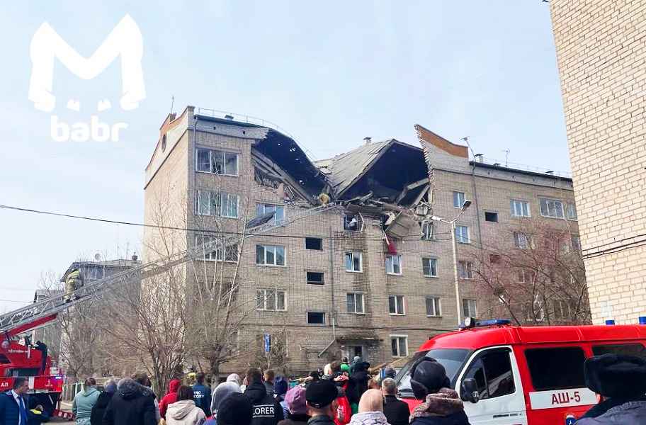 В Чите из-за взрыва разрушено 2 этажа жилой многоэтажки