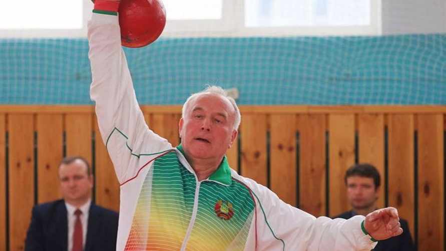 Главой белорусского футбола выбрали штангиста-гиревика