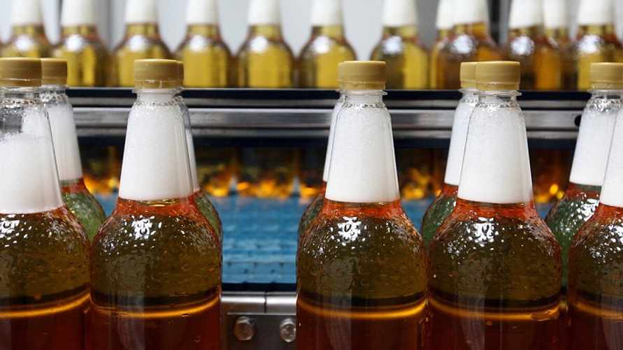 Когда из белорусских магазинов пропадут «двушки» пива? Совмин выпустил постановление