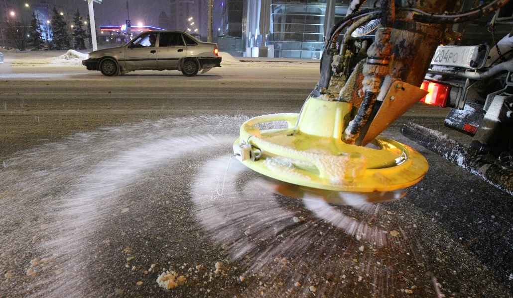 На белорусские дороги пообещали сыпать экспериментальный ингибитор. Зачем?
