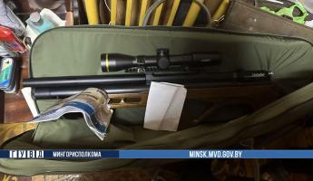 В Минске мужчина с балкона подстрелил прохожего