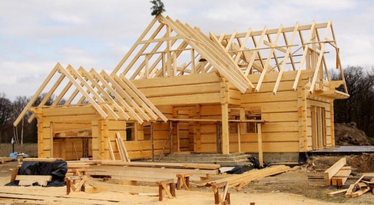 В Минлесхозе назвали белорусам цены на деревянные дома, которые обещали сделать ниже рыночных