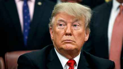 Трамп призвал своих сторонников выйти на улицы и помешать его аресту. Что известно?