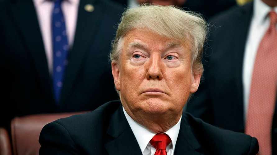 Трамп призвал своих сторонников выйти на улицы и помешать его аресту. Что известно?