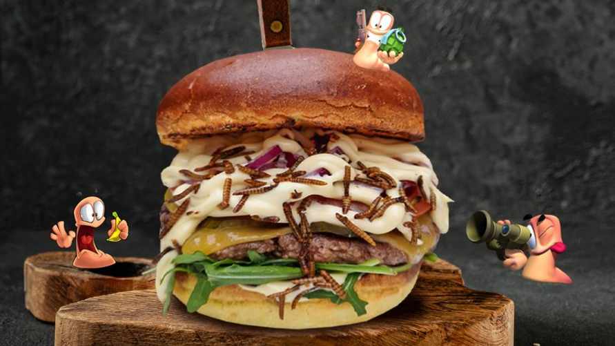 В Польше стали продавать бургеры с червями. Сколько стоят?