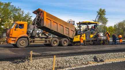 «Ручная работа» — В Мингорисполкоме рассказали, почему не делают бетонные дороги в Беларуси