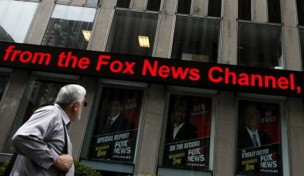 Телеканал Fox News признался во лжи о выборах в США и согласился заплатить $787,5 млн
