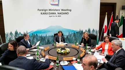 Страны G7 осудили размещение в Беларуси ядерного оружия