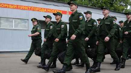В Госдуме решили закрыть границы для российских призывников и вручать повестки виртуально