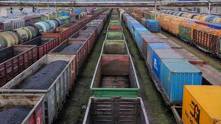 В Беларуси упал экспорт и вырос импорт товаров. А что с сальдо?